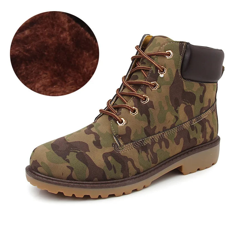 Men’s fleece-lined lace-up work boots with a padded collar
