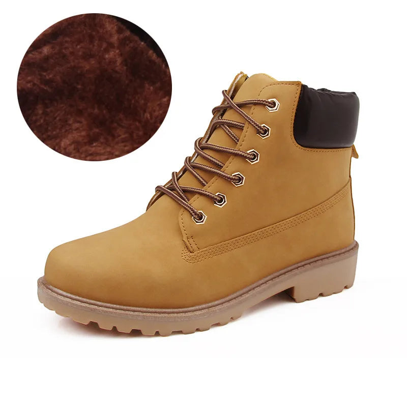 Men’s fleece-lined lace-up work boots with a padded collar