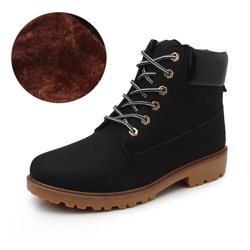Men’s fleece-lined lace-up work boots with a padded collar