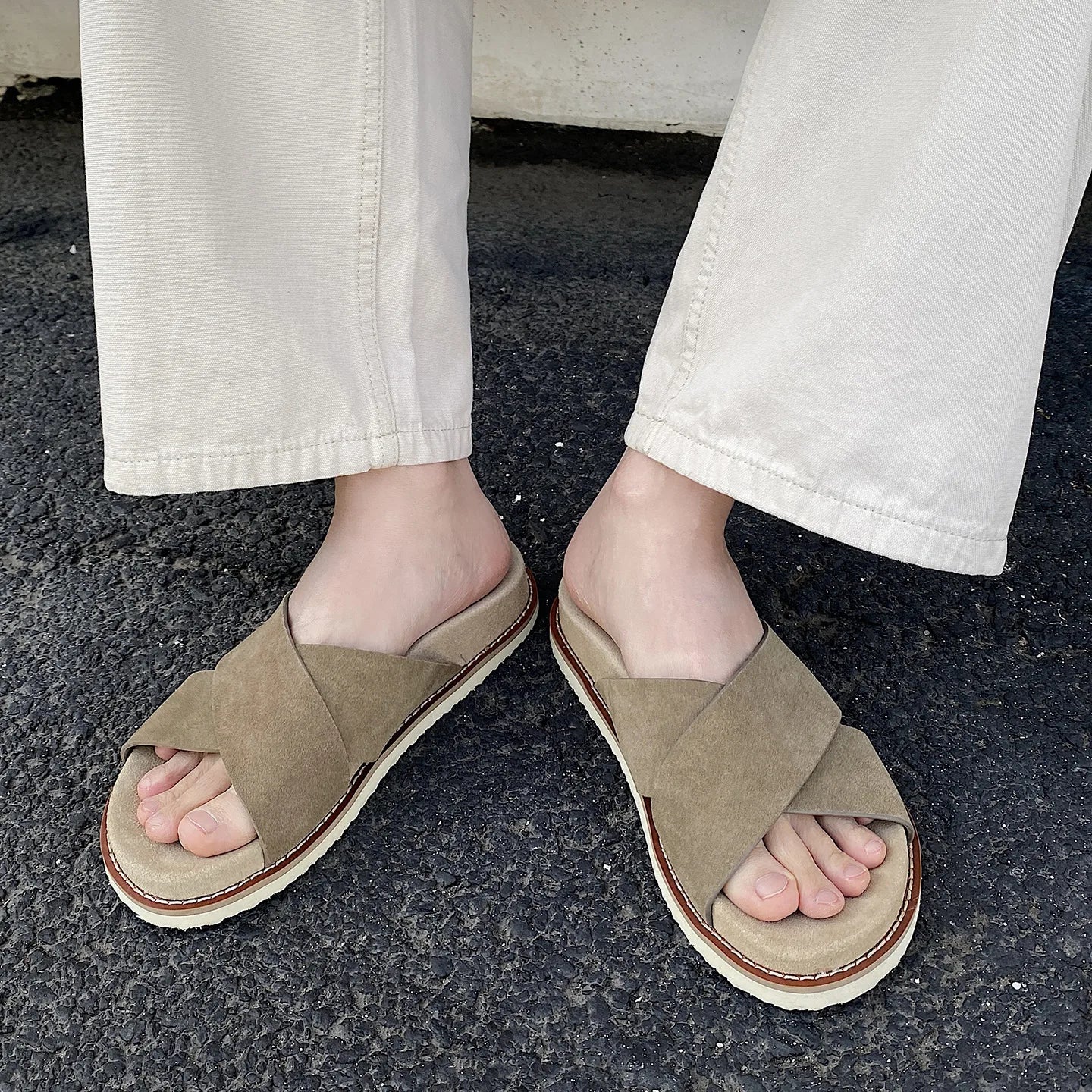 Men’s suede casual shoes with breathable EVA sole for warm-weather comfort