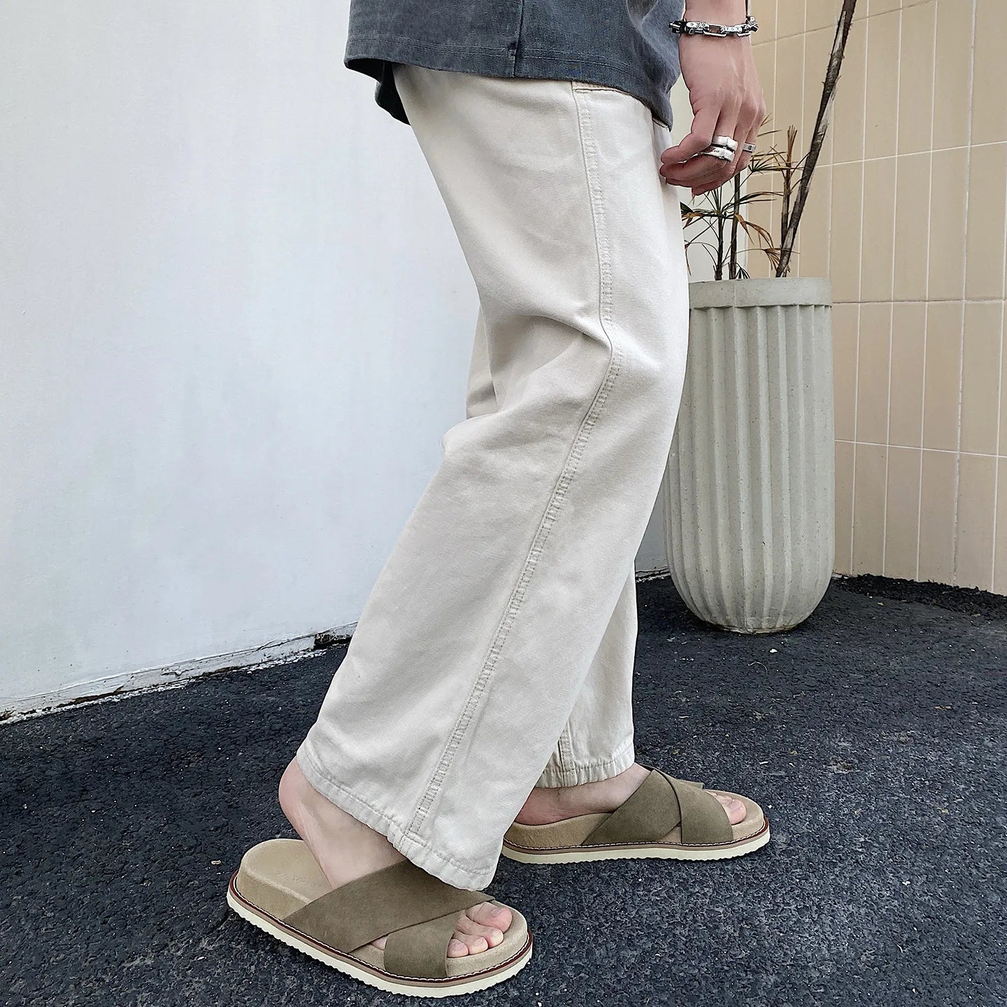 Men’s suede casual shoes with breathable EVA sole for warm-weather comfort