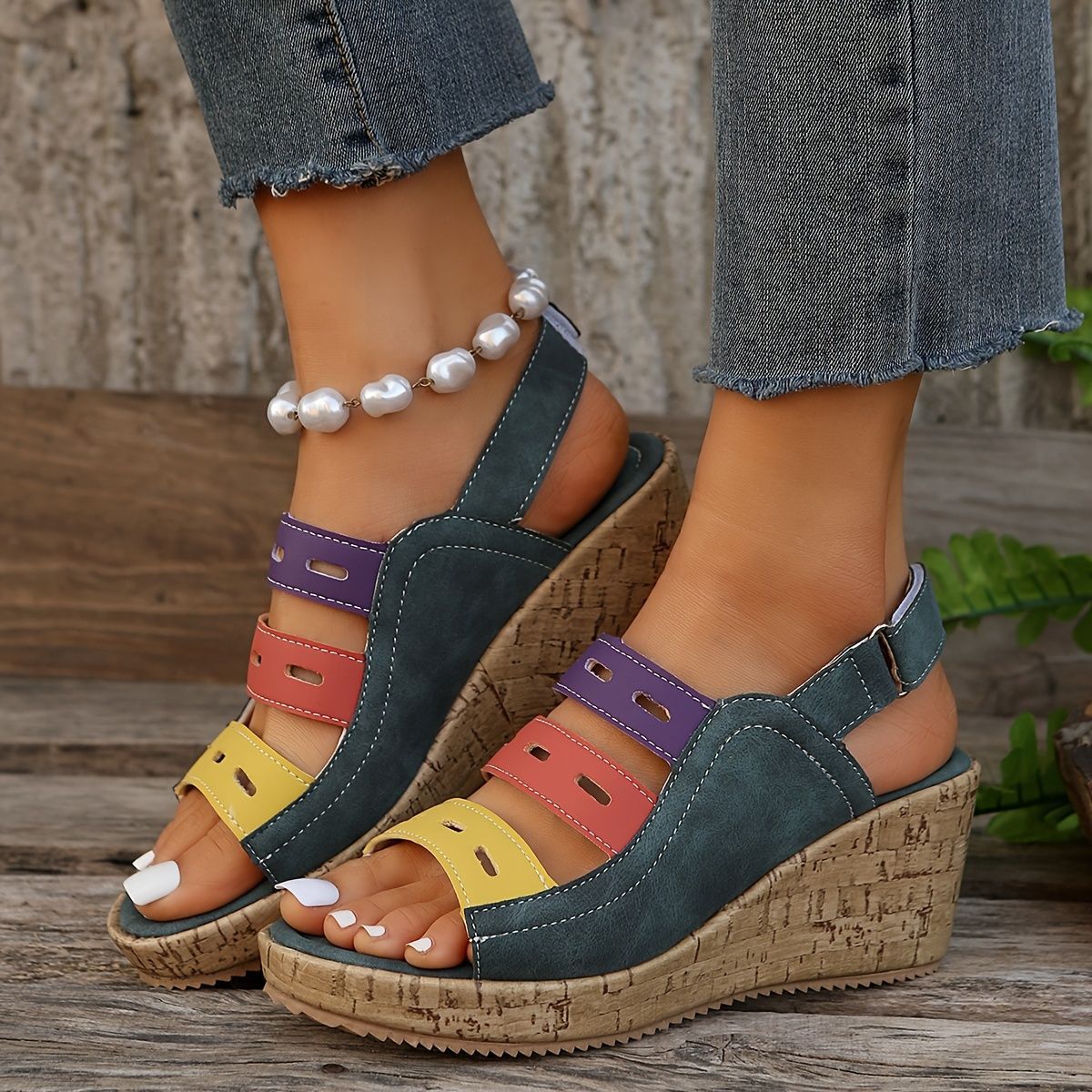 Women’s color-block platform sandals with velcro strap – chunky sole sandals for summer