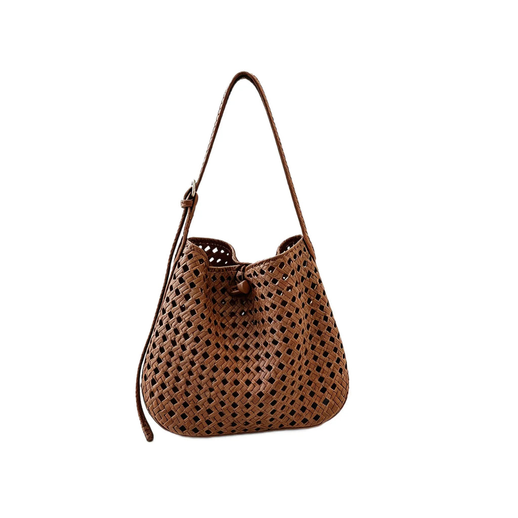 Hollow-out woven bucket bag for casual, beach-ready outings