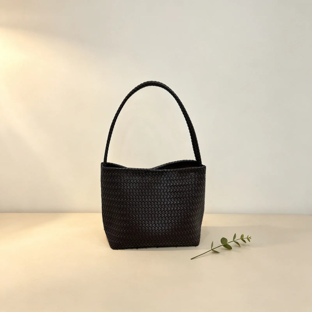 Woven-pattern bucket bag with double straps for everyday wear