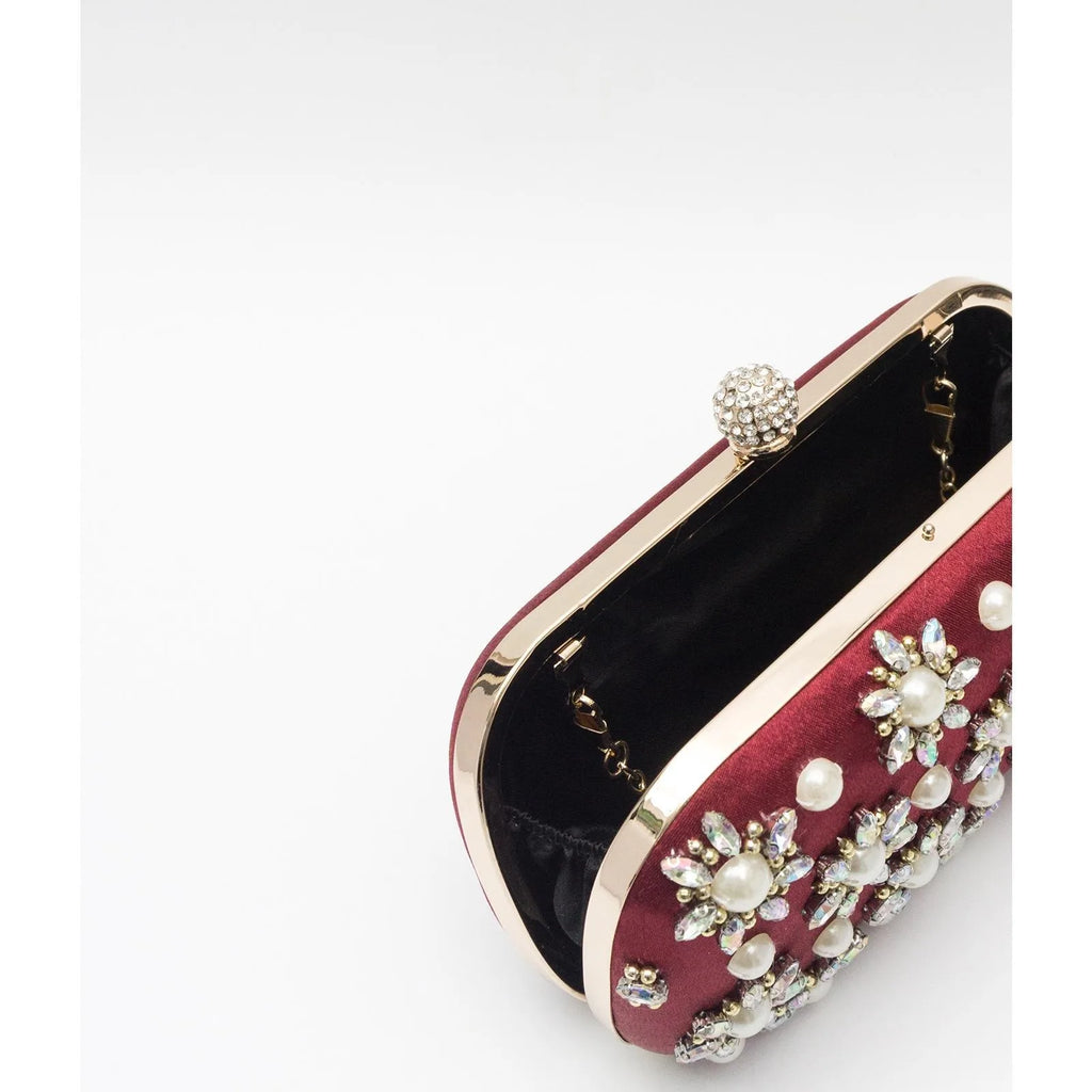 Rhinestone-embellished evening bag with chain strap – oval clutch for special occasions