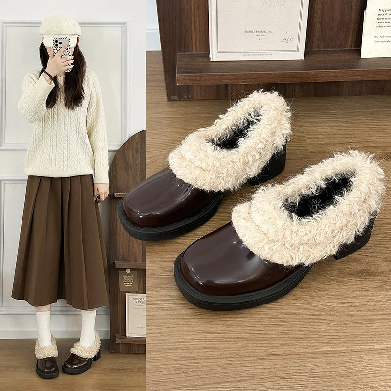 Women’s fleece-lined ankle boots – slip-on block heel boots for cold weather
