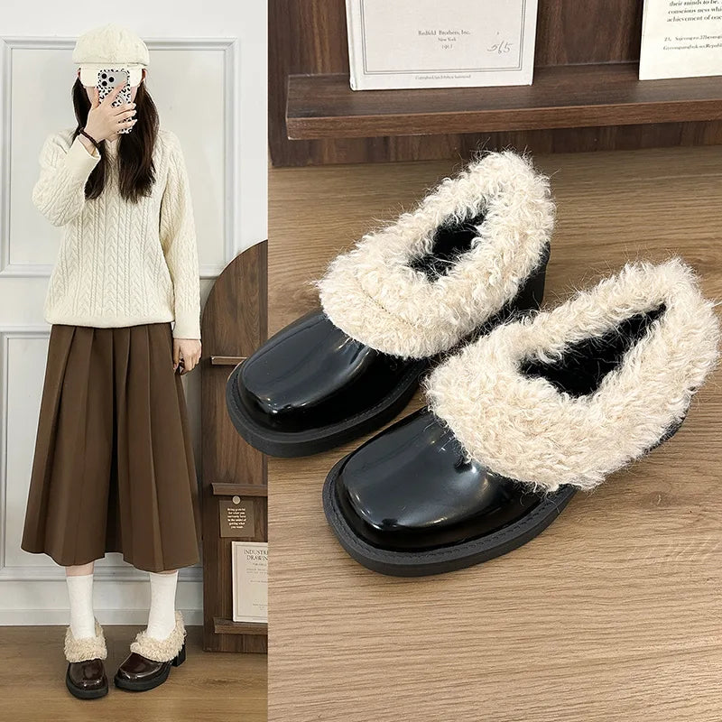 Women’s fleece-lined ankle boots – slip-on block heel boots for cold weather