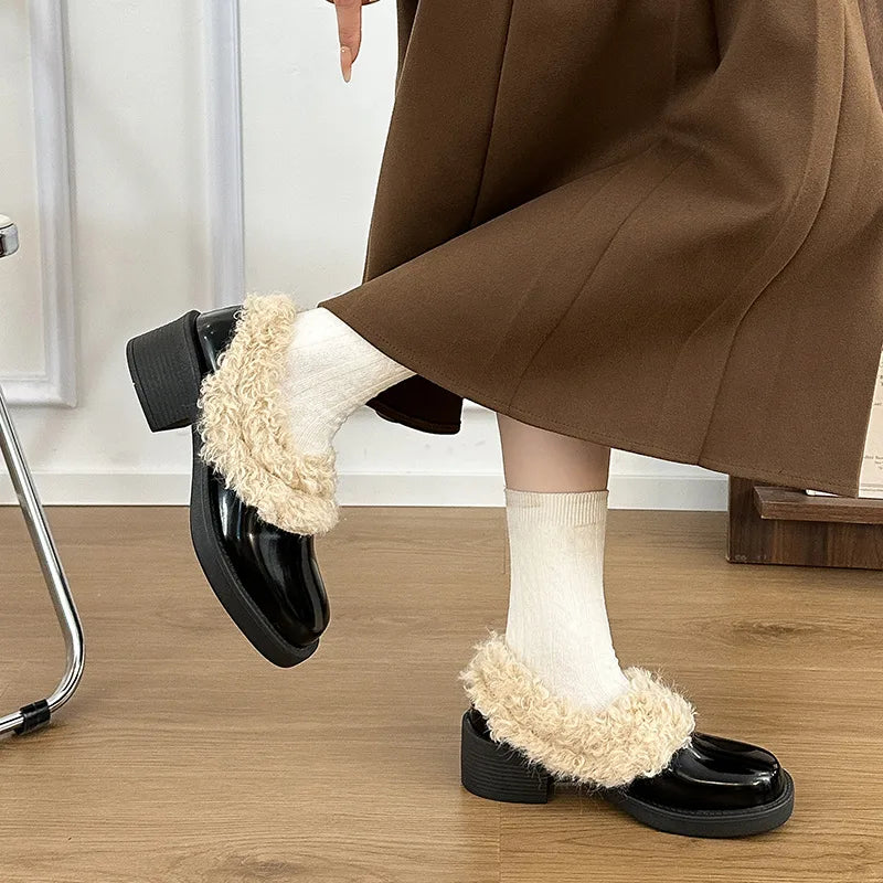 Women’s fleece-lined ankle boots – slip-on block heel boots for cold weather