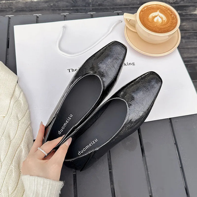 Square-toe slip-on loafers with anti-slip sole – comfortable commuter flats for everyday wear