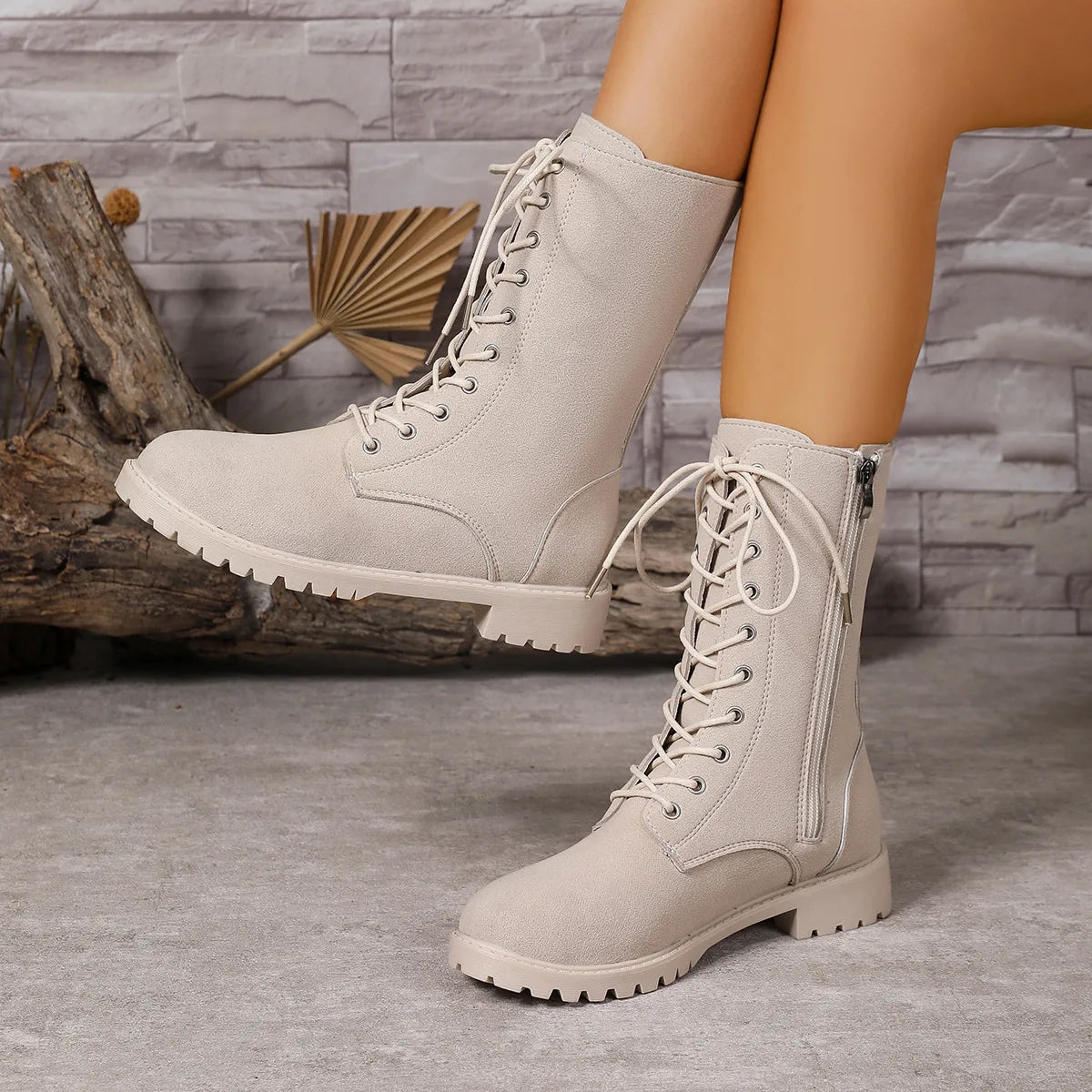 Round toe combat boots with side zipper – wide-size options for fall and winter