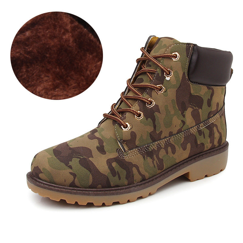 Men’s fleece-lined lace-up work boots with a padded collar