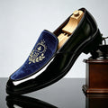 Men’s slip-on loafers with embroidered detail – extended sizing