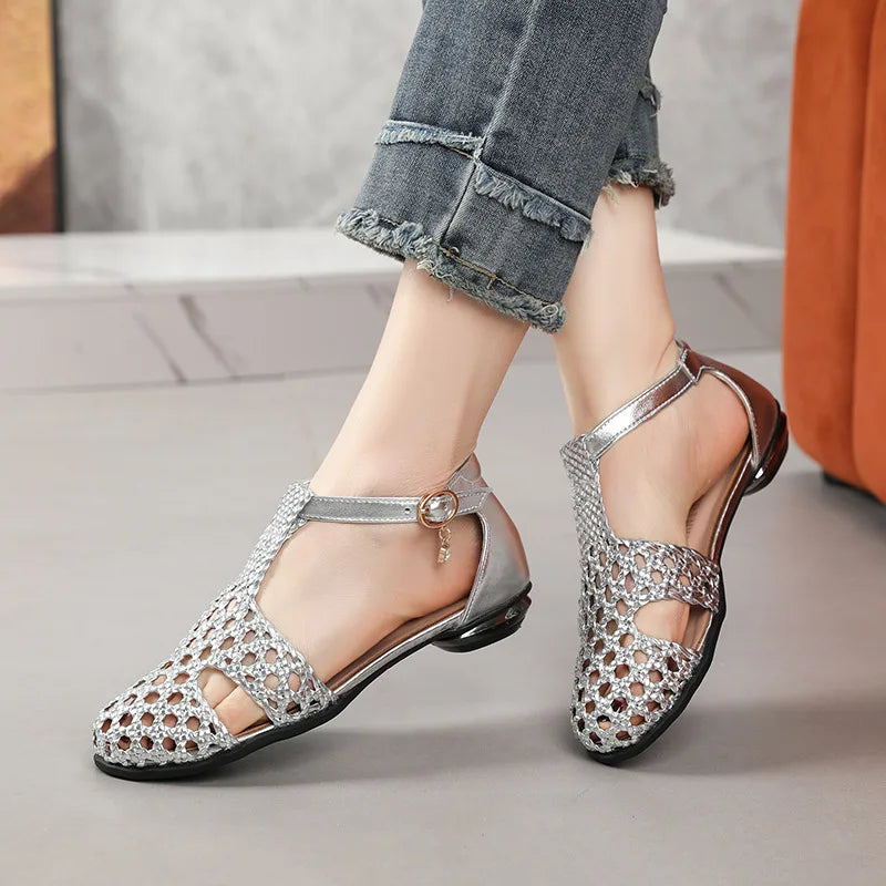 Women’s woven closed-back sandals with hollow-out detail – Roman-style microfiber flats